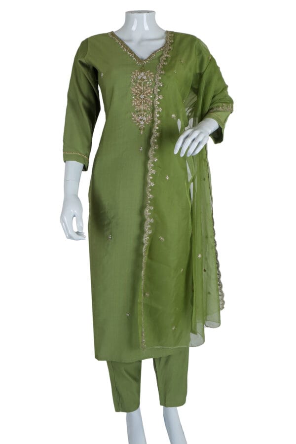 Menhdi Vatican Silk 3 Pcs Straight Kurti